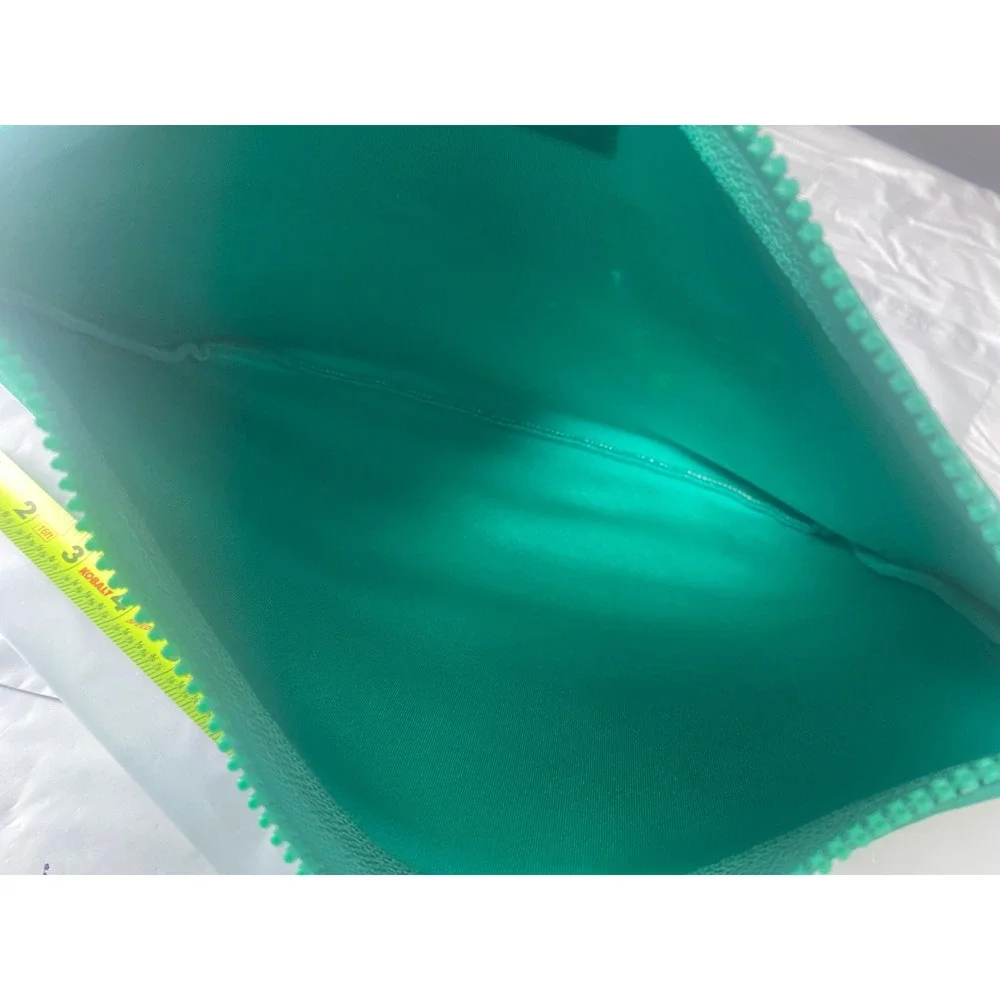 Green Neoprene Zipper Cosmetic‎ Pouch Travel Makeup Bag Clutch